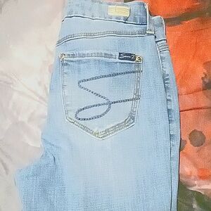 Size 6 seven jeans skinny